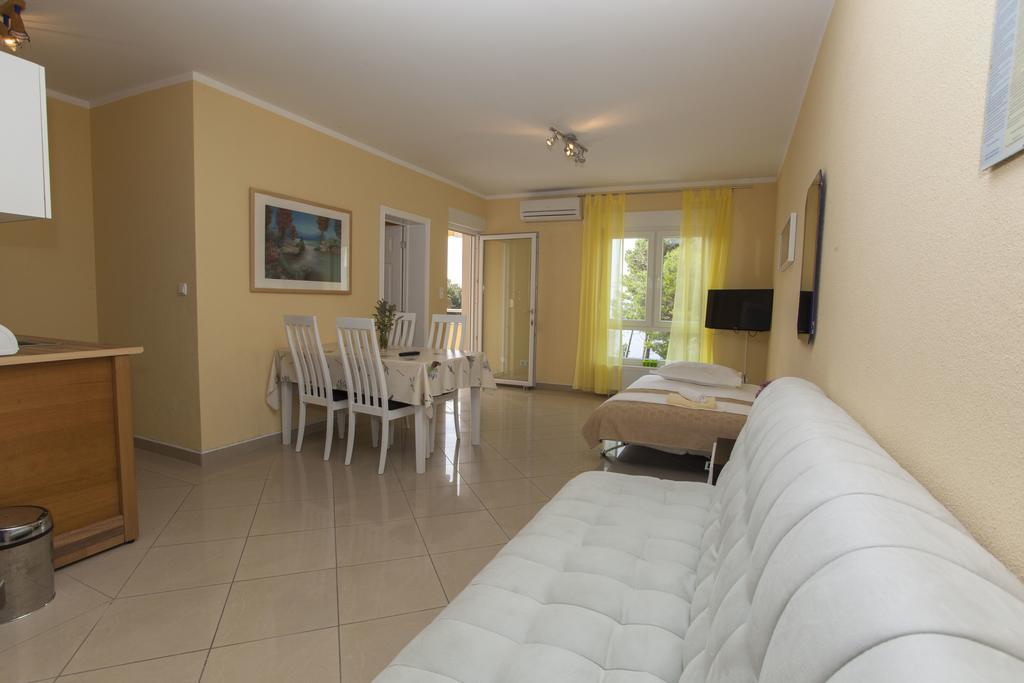 Apartments Damjanovic Makarska Luaran gambar